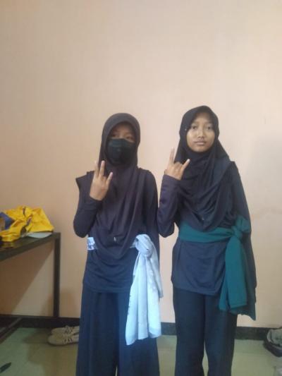 PESILAT PUTRI SEBUKU